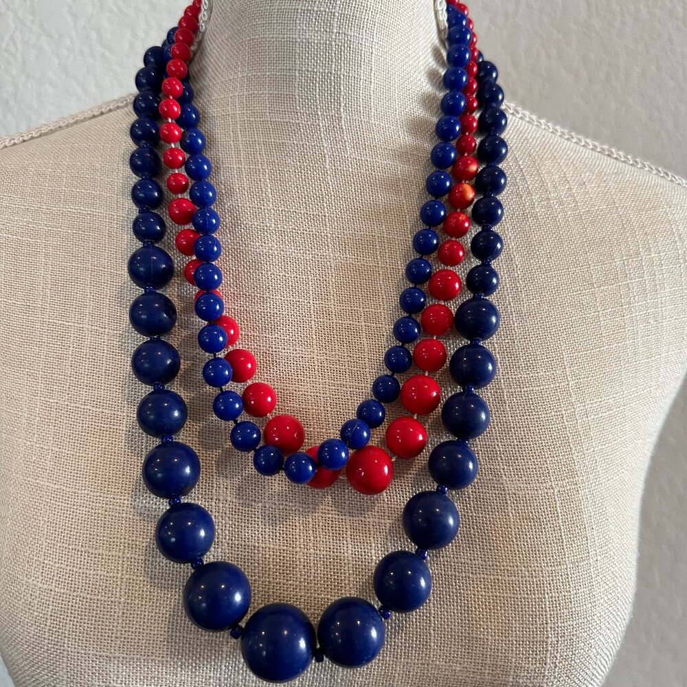 Bundle of 3 Vintage Beaded Necklaces - Picture 7 of 7